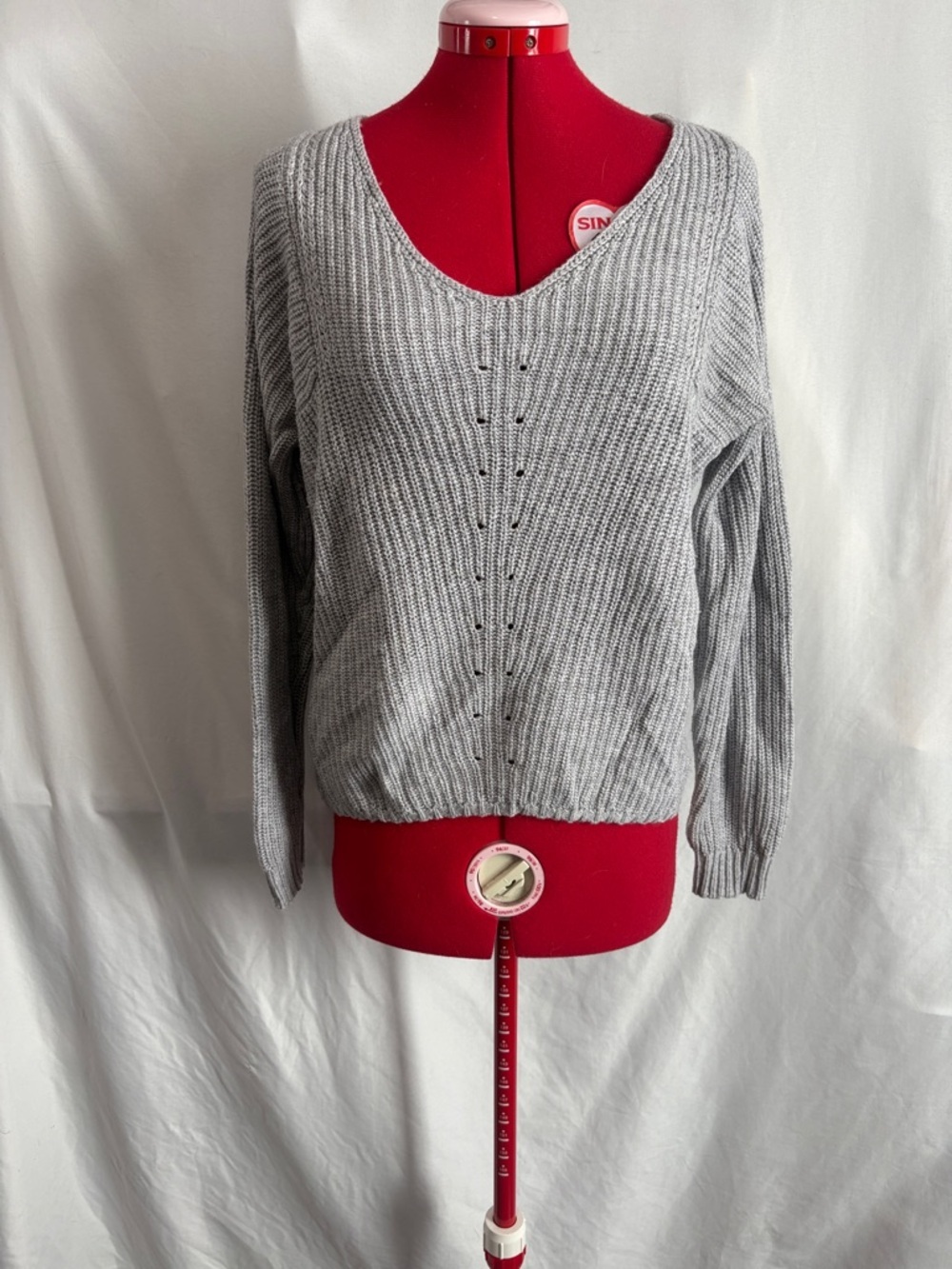 Roots Light Gray Ribbed V-Neck Sweater XS244